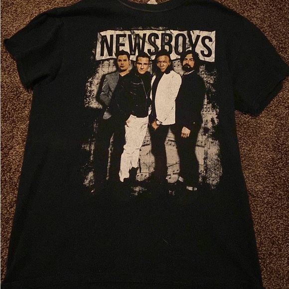 2015 NEWSBOYS Tour Shirt - Picture 1 of 2